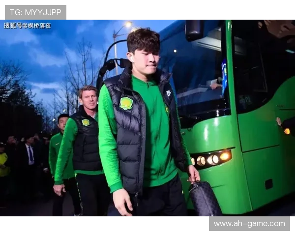 金玟哉英超转会传闻再起风波，多支豪门关注韩国中卫动向