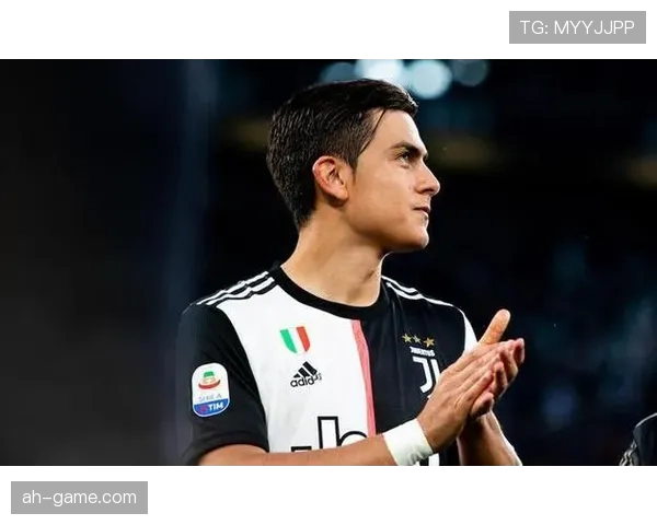 沃特金斯与卢卡库对比分析：全能前锋与终结专家的战术角色差异